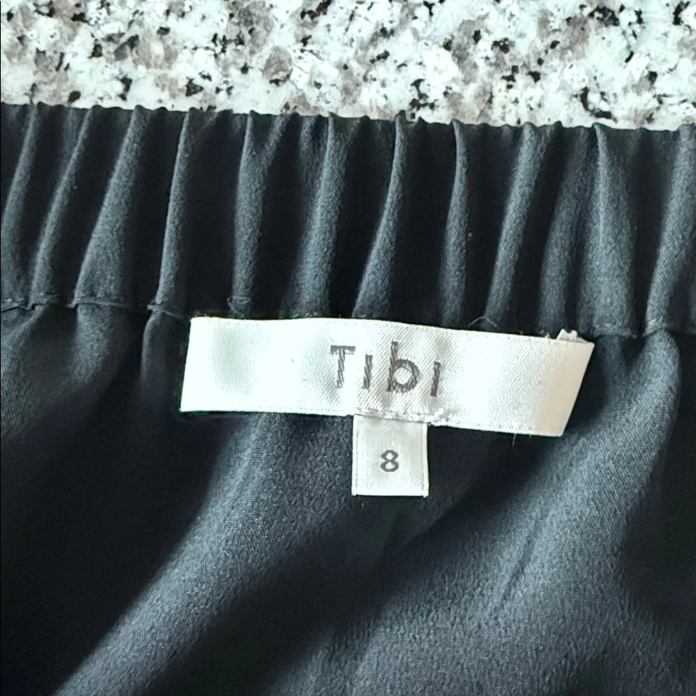 Tibi Black Pleated Off-the-Shoulder Silk Top with bell sleeves Sz 8 - Picture 4 of 9